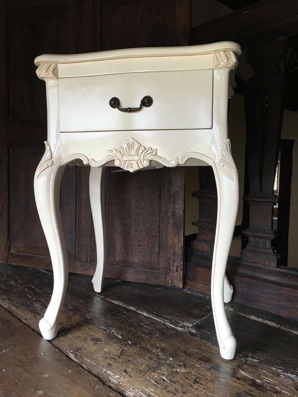 The Josephine: French White