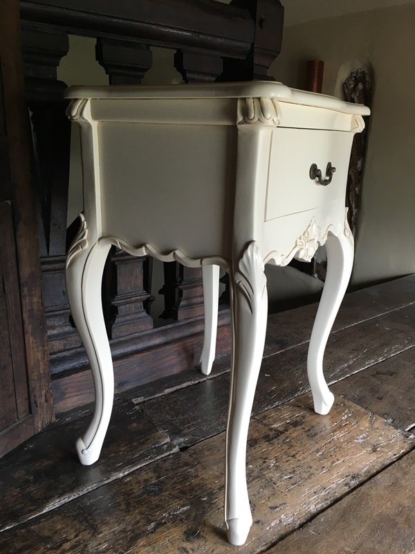 The Josephine: French White