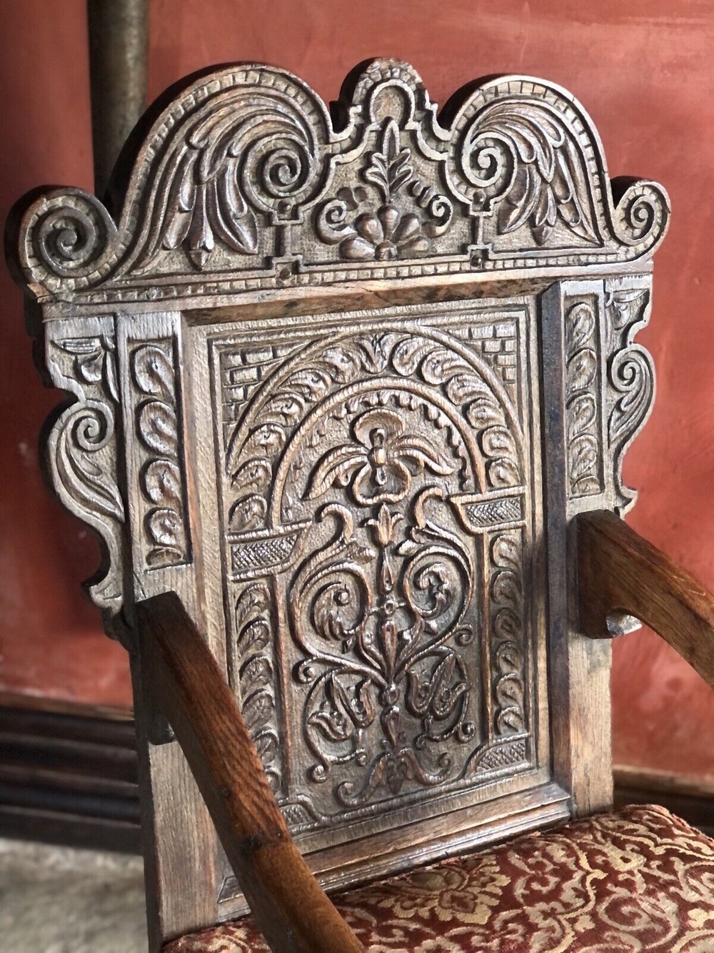 Original Rare English Oak Period Antique Wainscote Beautiful Patina 'Ear Pieces' Elaborate Carvings Armchair Chair - Fine Example Cica 1600s