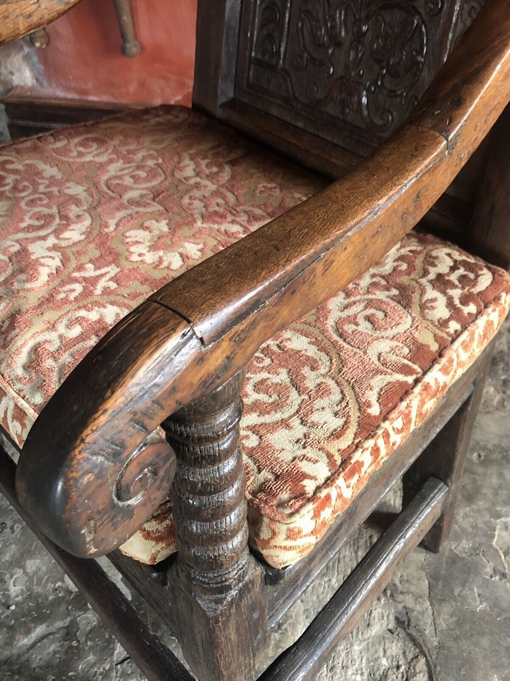 Original Rare English Oak Period Antique Wainscote Beautiful Patina 'Ear Pieces' Elaborate Carvings Armchair Chair - Fine Example Cica 1600s