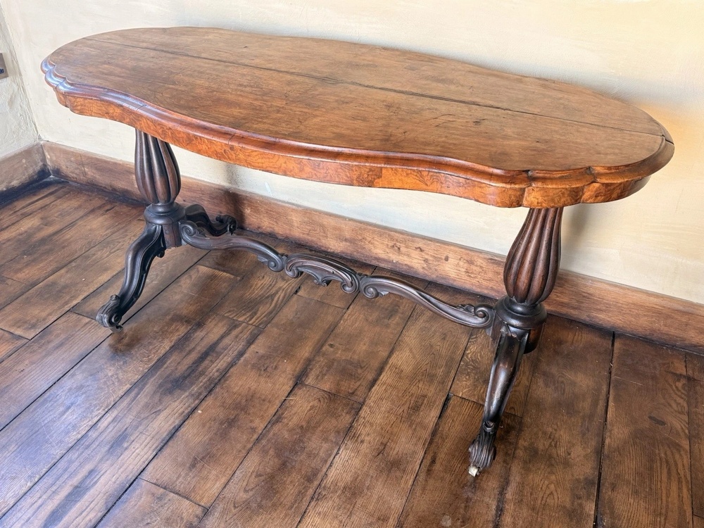 Antique English Carved Walnut Burr Centre Hall Kidney Breakfast Dining Table Circa