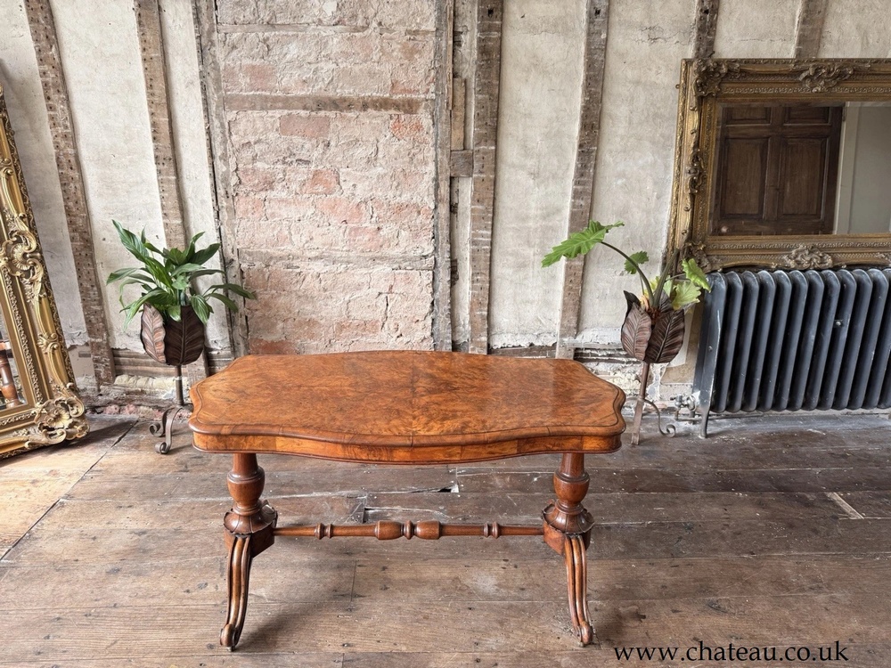 FINE QUALITY Original English Antique Walnut Burr Centre Hall Breakfast Console Sideboard Table