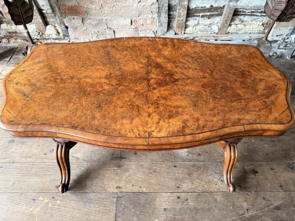 FINE QUALITY Original English Antique Walnut Burr Centre Hall Breakfast Console Sideboard Table