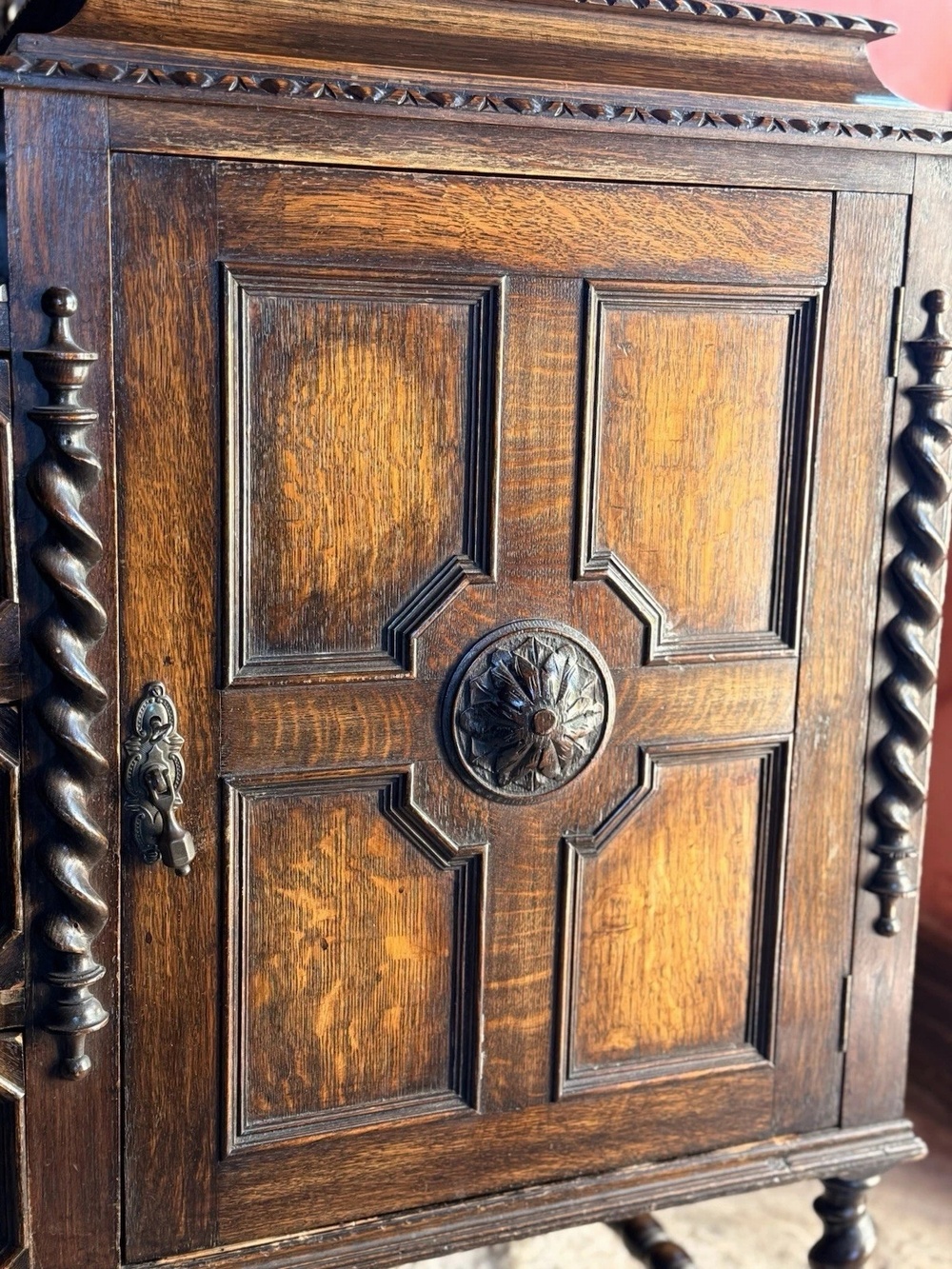 Substancial Antique Oak Heavy Carved Jacobean Gothic Sideboard Buffet Dresser