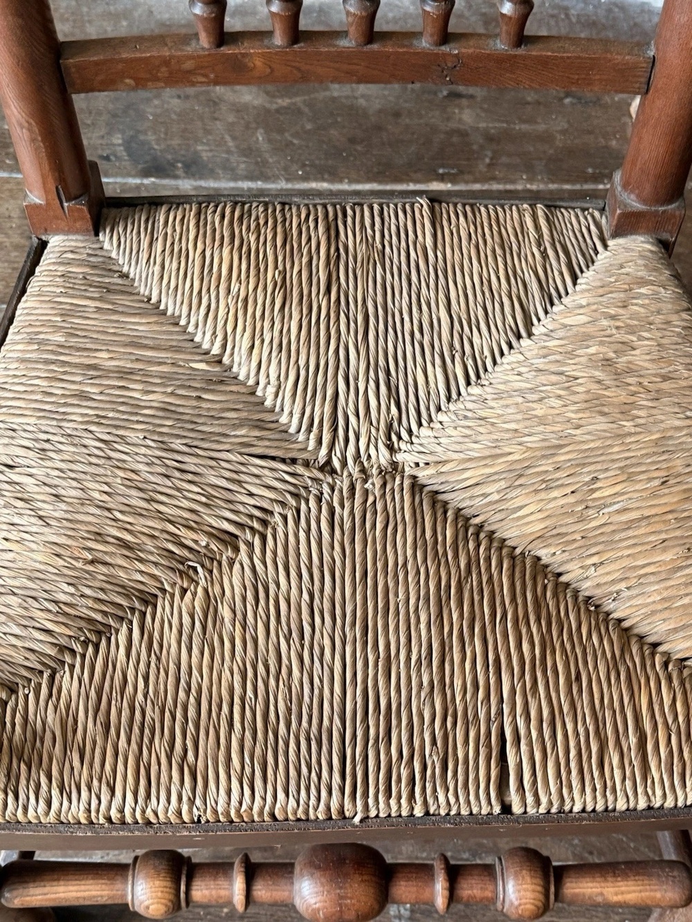 Matching Antique Farmhouse Rustic Rush Lancashire Ladder Back Elbow Chairs x 6