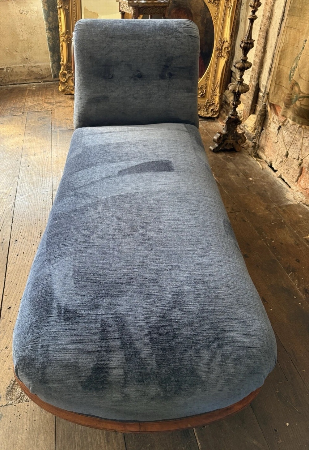 Rare Elegant Antique Walnut Carved Blue Statement French Chaise Longue Daybed