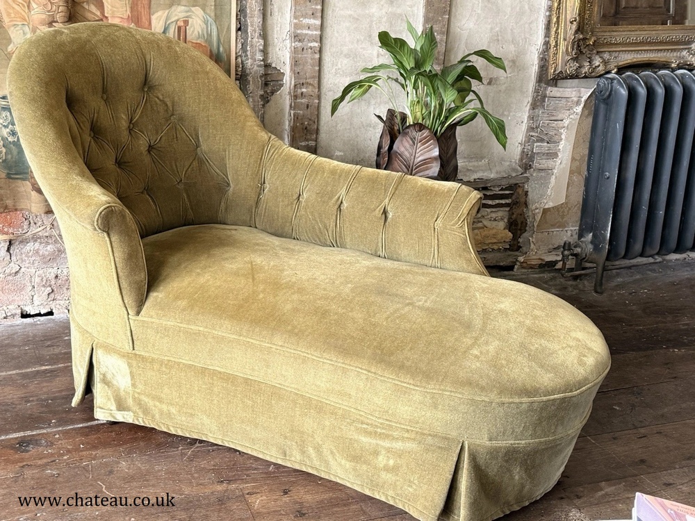 Antique English Walnut Original Olive Green Velvet Day Bed Chaise Lounge 1880