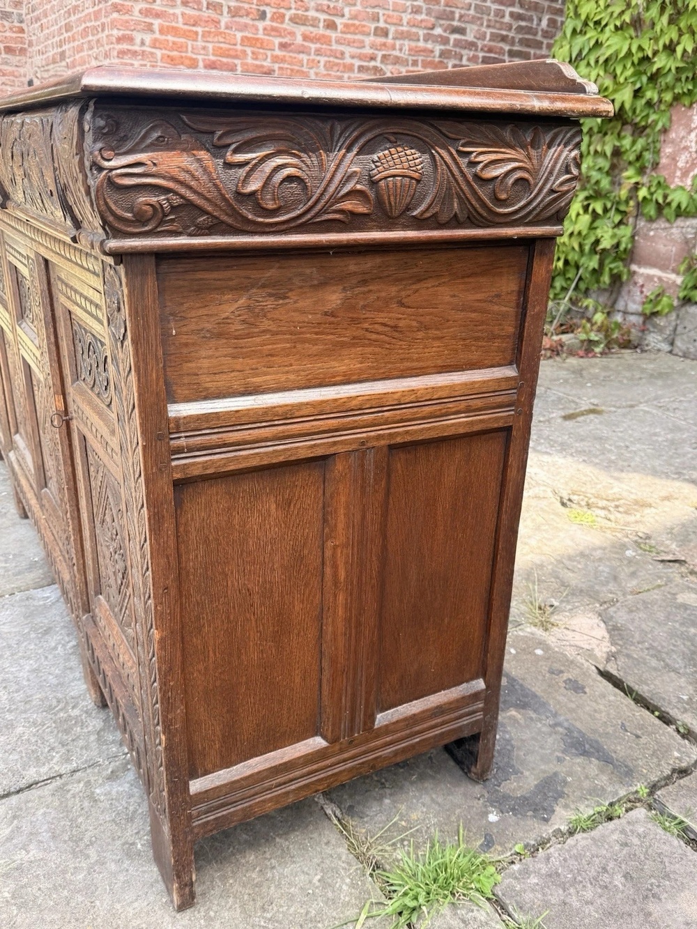 Large Victorian Carved Country House Jacobean Solid Antique Oak Carved Sideboard