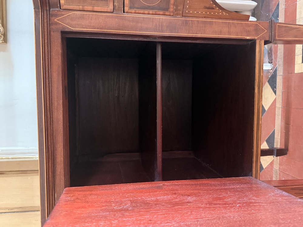 Fine Edwardian Inlaid Mahogany Sideboard c.1913 – Brass Gallery Top – Exceptional Quality & Provenance
