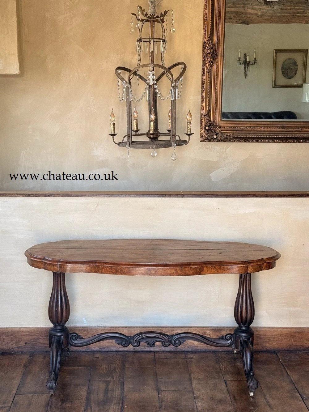 Antique English Carved Walnut Burr Centre Hall Kidney Breakfast Dining Table Circa